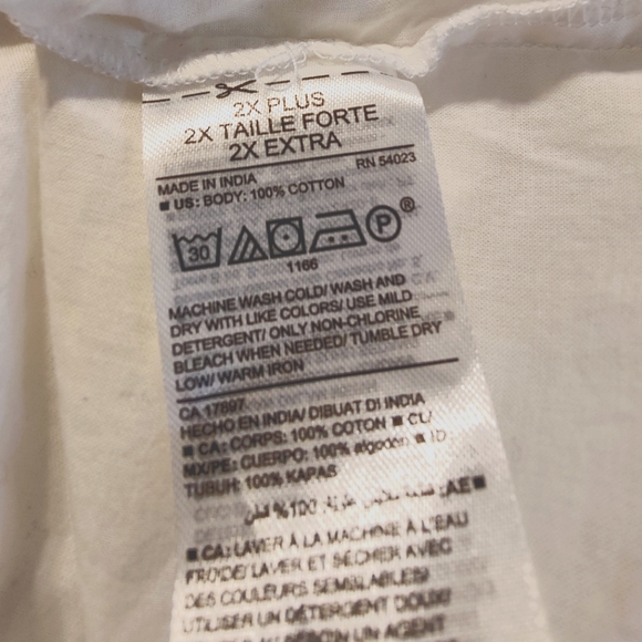 Old Navy White Button Down Shirt - Picture 4 of 4